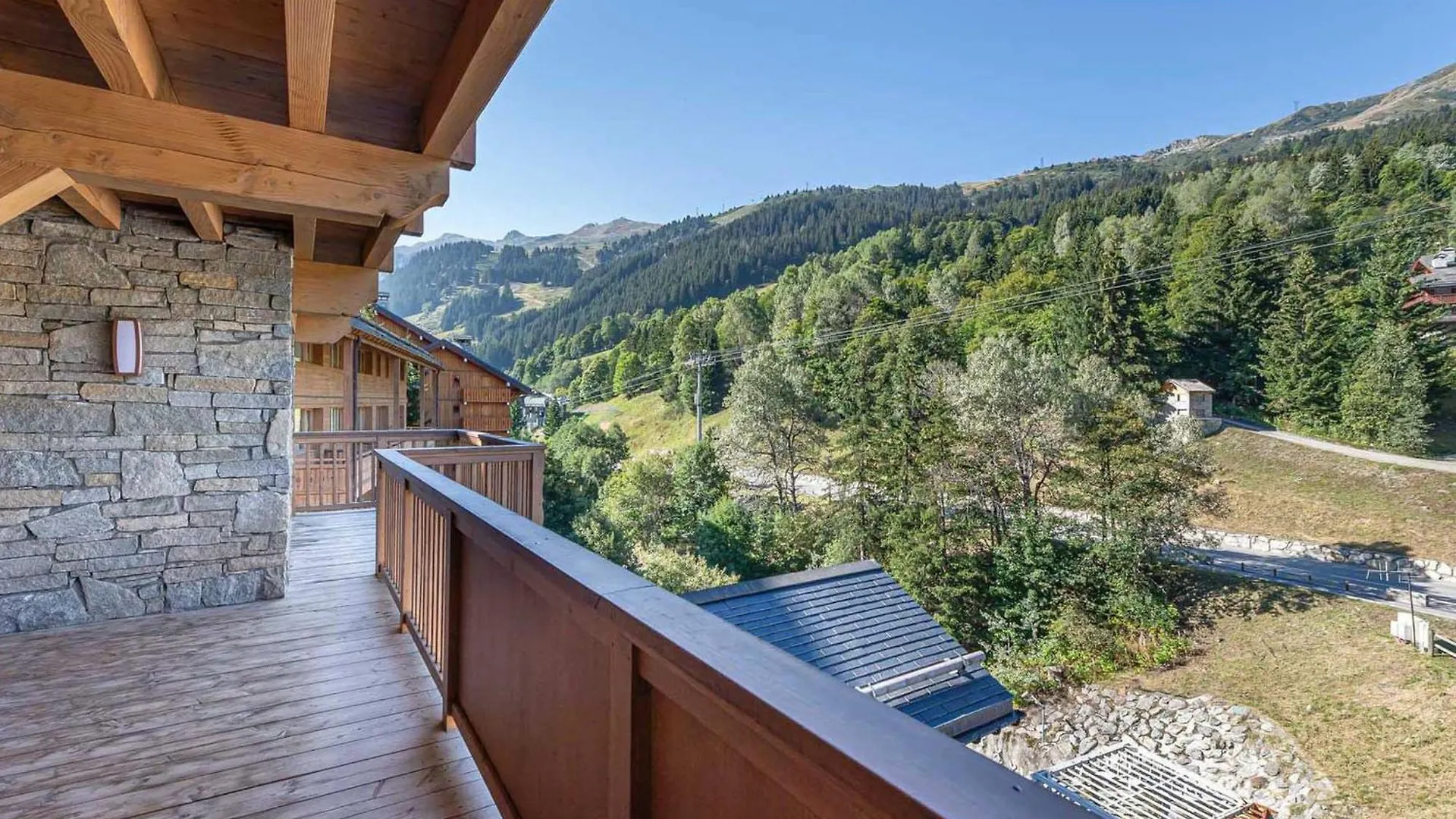 Appartement Familial Au Coeur De Meribel, Proche Pistes Avec Balcon Et Parking - Fr-1-565-100 Les Allues France